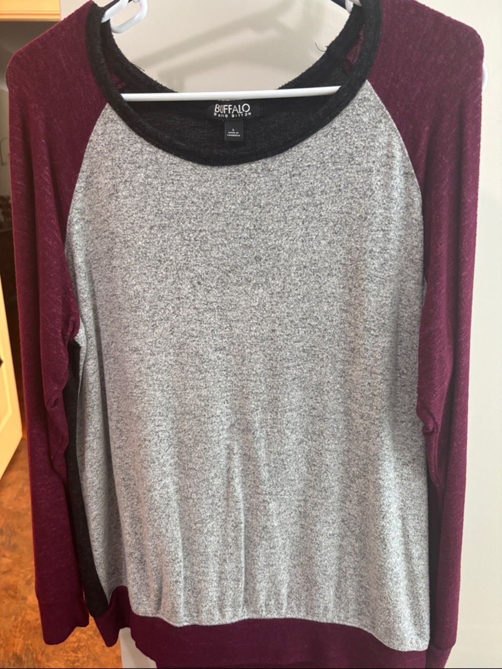 Buffalo David Bitton Maroon Sleeve Gray Body Raglan Top